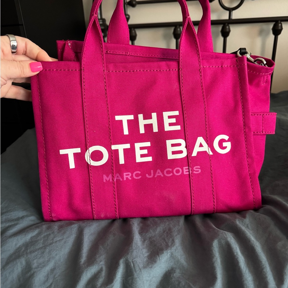 Marc Jacobs Fuchsia Tote Bag